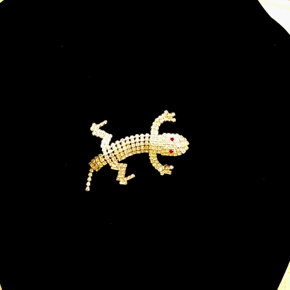 Brooch - Picture 2 of 5